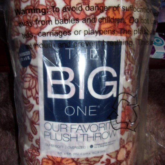 The Big One Oversized Supersoft Plush Throw Floral New - Picture 2 of 3
